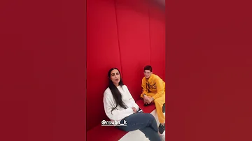 نادين خماش مع صديقاته 