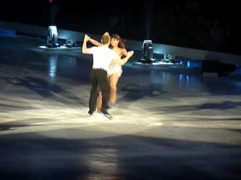 Roxanne Pallett and Dan Whiston - Hallelujah - Dancing On Ice Tour 2009 Wembley