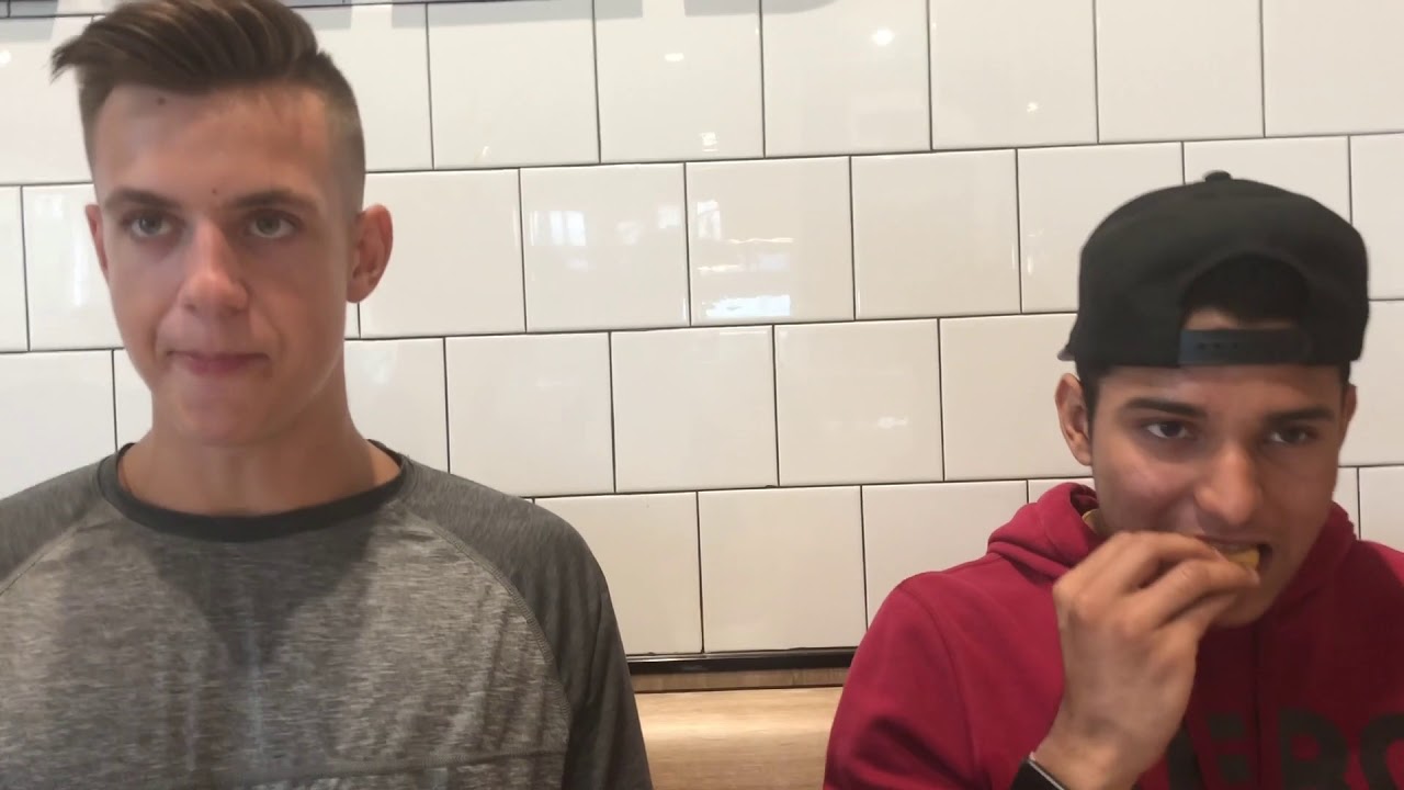 dayinthelifeofmum instagram WTF 100 NUGGET CHALLENGE?! PUKED?