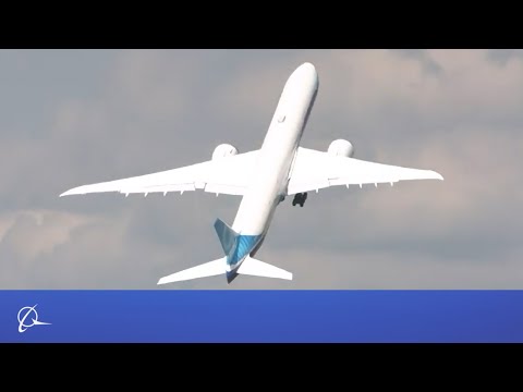 Video: Ručne leštené Boeing 777 kolo premenené na originálny konferenčný stolík