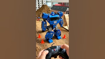 RC-vrachtwagen transformeert in robot | Bouwdiorama POV-actie #kidsshorts #povrc #rctoys