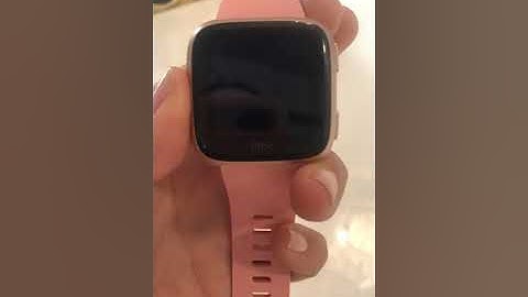 Fit bit versa screen not working