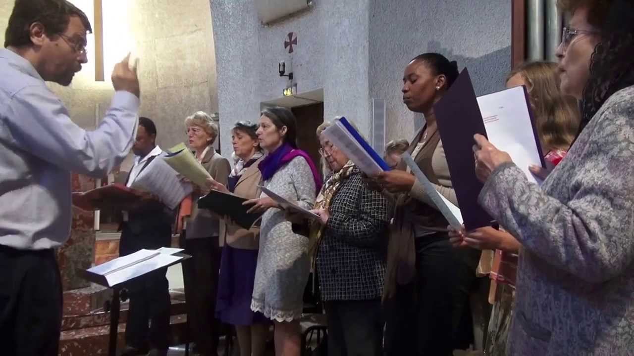 6 - CHANT DE COMMUNION - YouTube