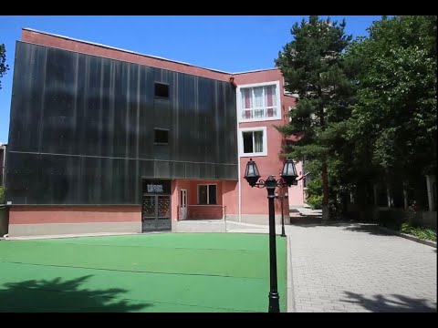 სკოლა \"პოლიგლოტი\"