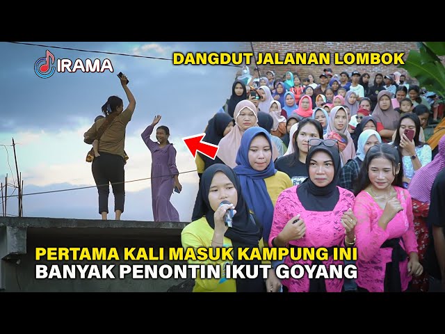 Penggemar Musik Jalanan Irama Dopang Joget Tak Terkendali Dari Atap Rumahnya class=