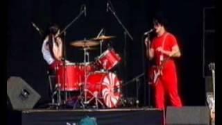 The White Stripes - I Think I Smell A Rat. Reading Festival 2002. 2/9