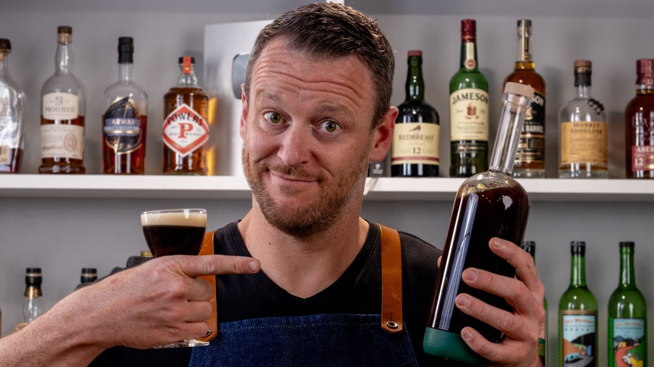 Самый быстрый способ приготовить эспрессо-мартини для вечеринки.