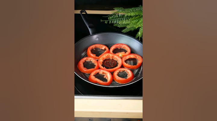 Domates Kahvaltıya 5 dakikada pişirin. Kaşarlı yumurtayı hiç böyle pişirdinizmi! Yumurta peynir. 3