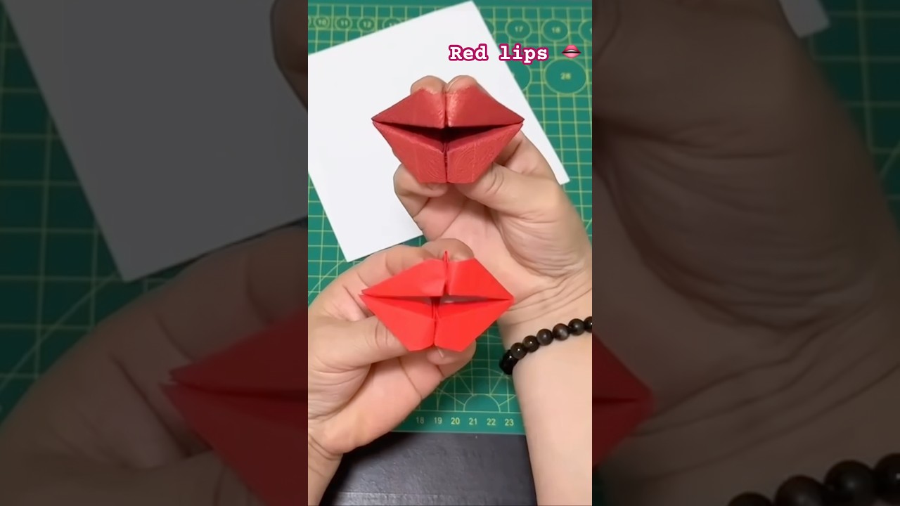 Origami Lips 👄 | Easy paper crafts