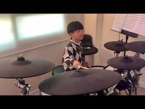 초등 1학년 드럼연주 - 라디오 헤드 creep