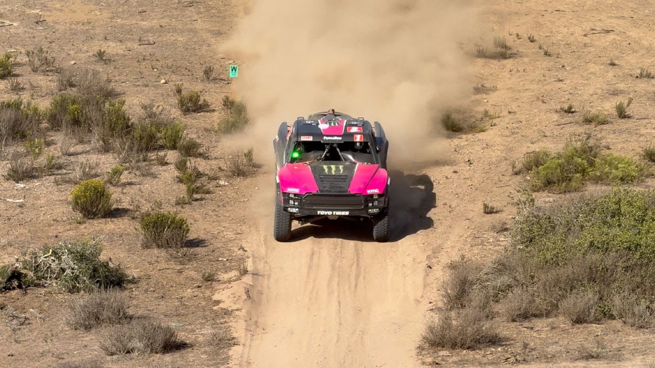 Baja 400 2025 – Race Action at RM 280