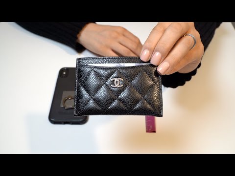 Unboxing + What Fits  Chanel 21A Flap Card Holder With Chain from Métiers  d'Art Collection 