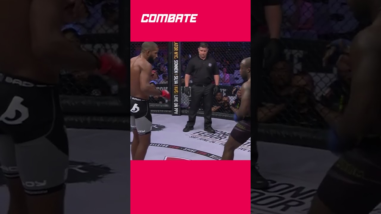 ACERTOU NA CABEÇA! RAFAEL CARVALHO NOCAUTEIA MELVIN MANHOEF, HÁ 6 ANOS | #shorts | Combate.globo