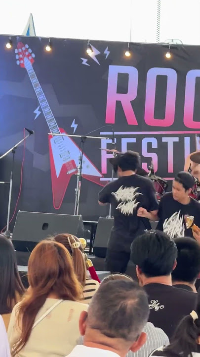 Rock festival #viralreels #cover #therocket #lifeisbutadream #music #rock #guitar #metal #soundchek