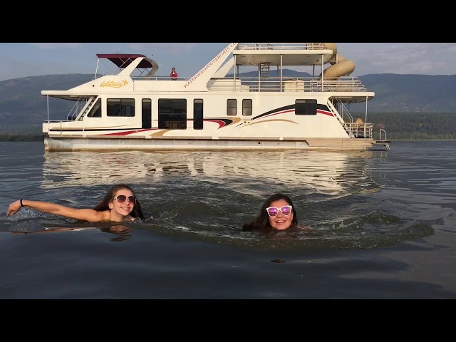 Watch Houseboating with Waterway Houseboats in the Shuswap on YouTube.