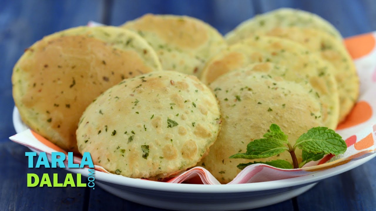 Pudina Puri, Masala pudina puri, Mint Indian Poori by Tarla Dalal