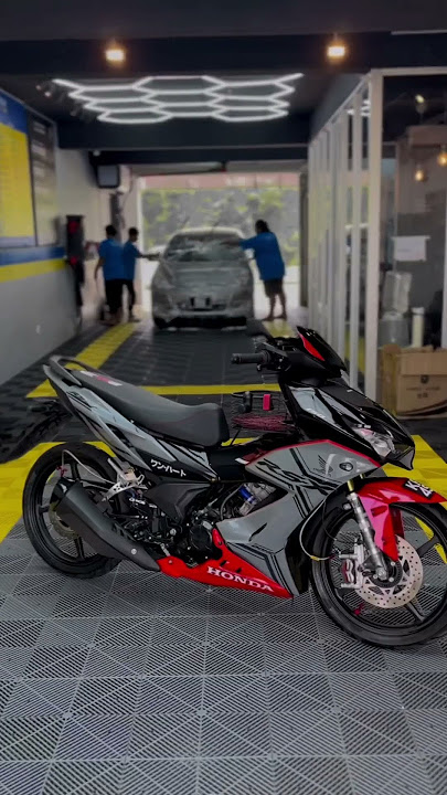 Its Honda RSX btw