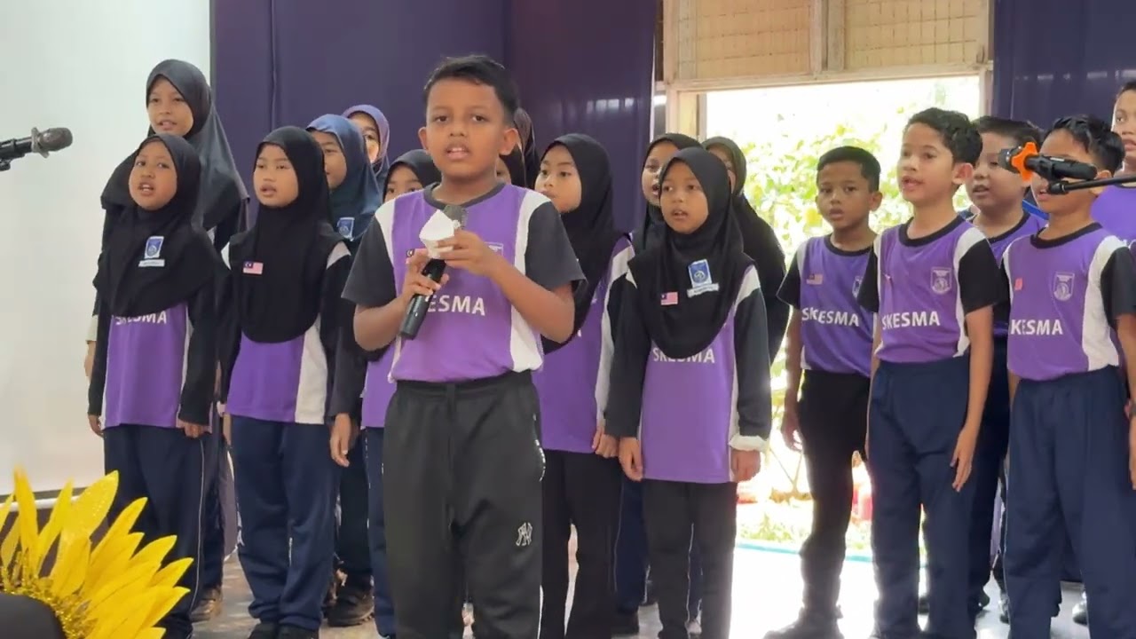 Persembahan Bintang - Budak Kacamata | MAJLIS PERSARAAN CIKGU NORZANA