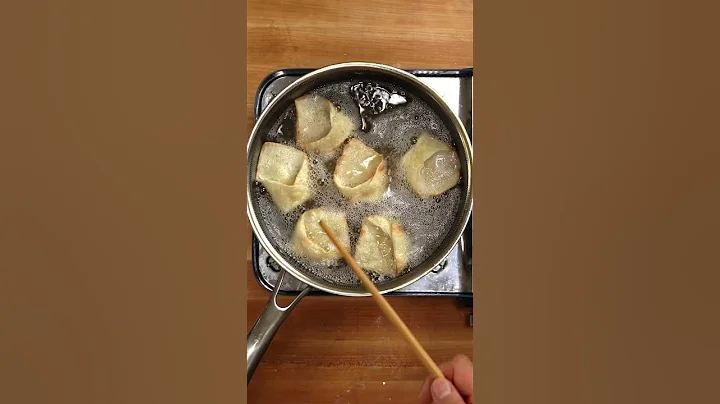 How to fold wontons for frying #shorts - DayDayNews