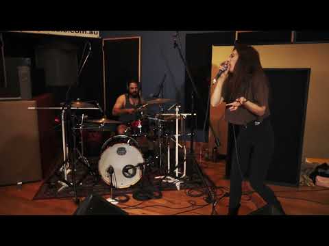 Champagne and Reefer (Live) - AK and the Leftovers