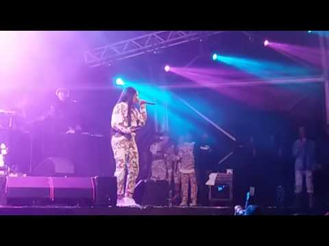 Ludmilla - Duas