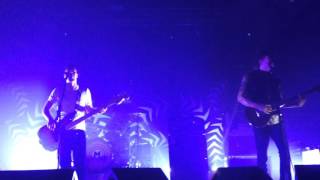 Video thumbnail of "Ministri - Sono fatto di neve - live @Estragon Bologna 24/10/2015"