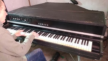 1985 Yamaha CP 80 electric piano