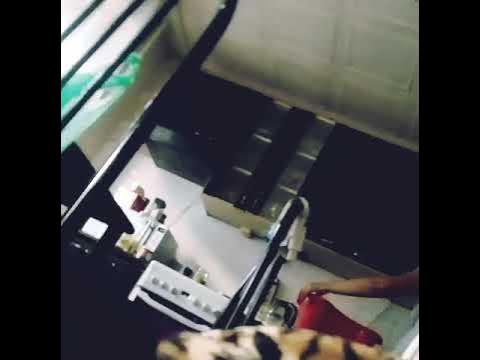 николь кидман в фильме с широко закрытыми глазами. слежка за мамой дома. слежка за мамой. следит в парке за детьми. слежка за мамой дома.