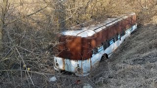 АВТОБУС ПРИЗРАК ЛАЗ 695 /ЗАБРОШКА на дачном участке. АВТОБУС ПРИЗРАК ЛАЗ 695 /ЗАБРОШКА на дачном участке.