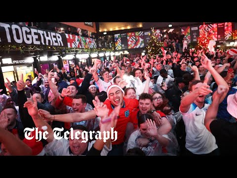 England fans celebrate as saka puts england 3-0 up against senegal reaching world cup quarter-final