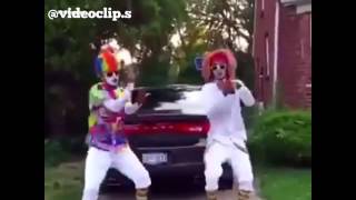 Nunca Vi Isso , Os Palhaços Dançam