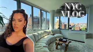 Travel with Me - UPGRADED to a Penthouse + Reuniting with friends + Night at The Apollo! | NYC Vlog