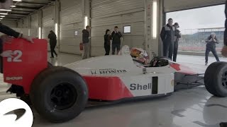 Taking the McLaren MP4/4 for a drive Resimi