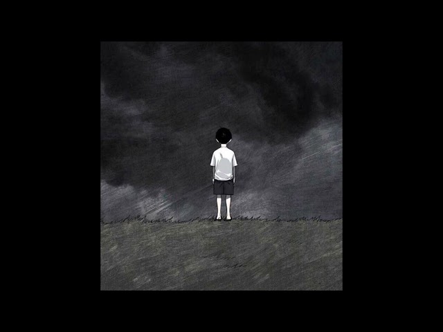 Бөксесін жайып тұрған әйелдің фотосы