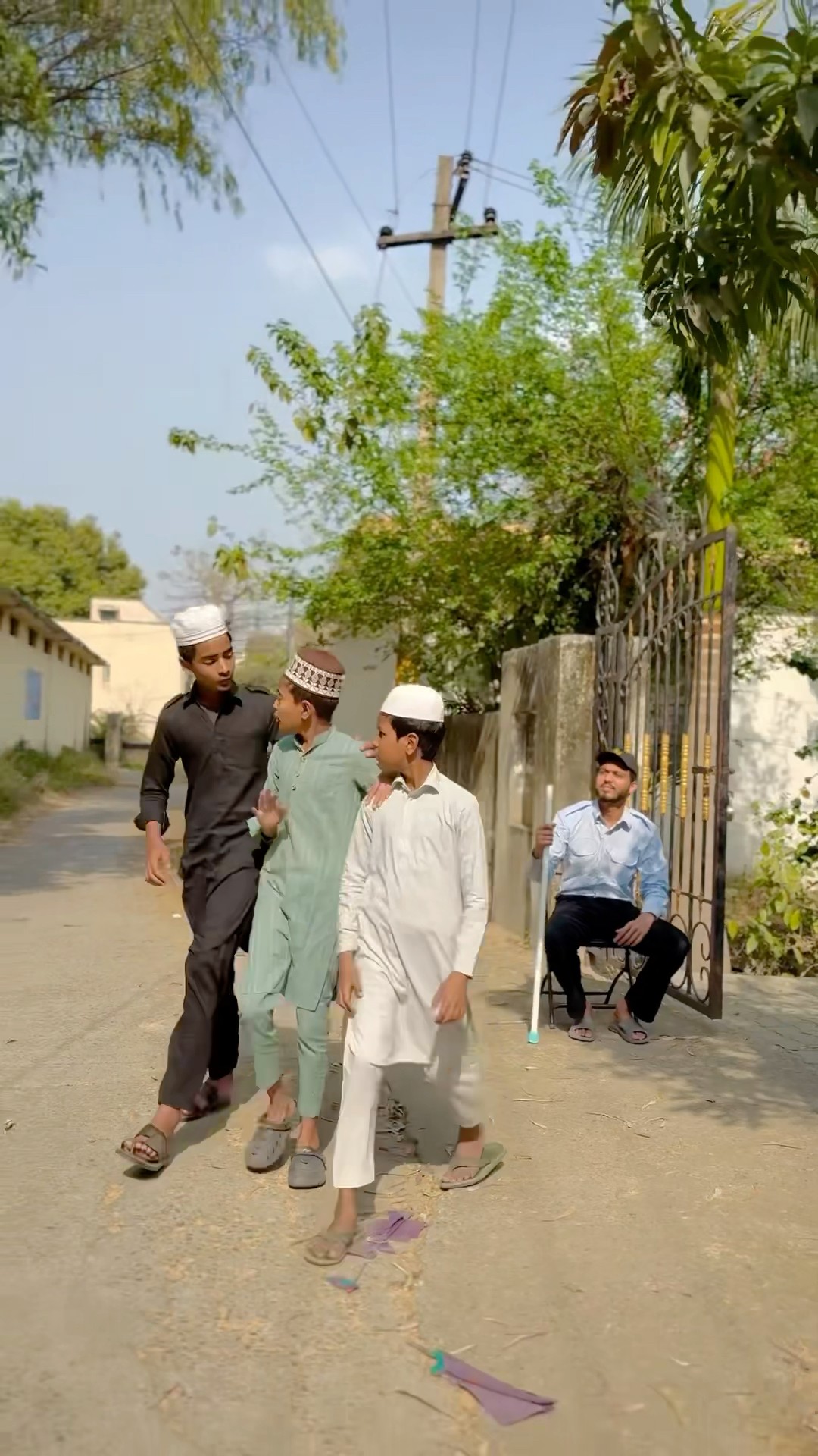 बच्चो ने रोज़ा रख कर क्या किया?? #foryou #shortsfeed #explore #emotional #ramadan  #hearttouching