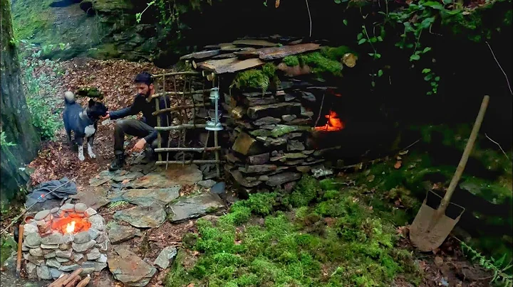 7 Days Solo Survival Camping In Rainforest, Thunder - Bushcraft, Building Stone House Fireplace