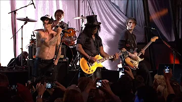 Red Hot Chili Peppers - Rock N' Roll Hall Of Fame 2012 with Chris Rock Induction and Performance