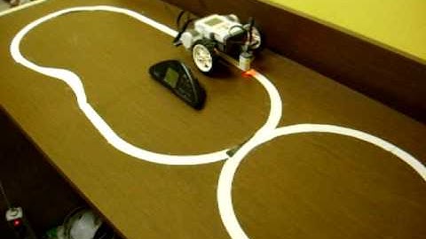 NXT LEGO Line following 2  in C