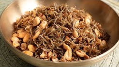 Sweet, crunchy & nutty anchovies (Myeolchi-ttangkong-bokkeum: ë©¸ì¹˜ë•…ì½©ë³¶ìŒ) - Durasi: 7.23. 
