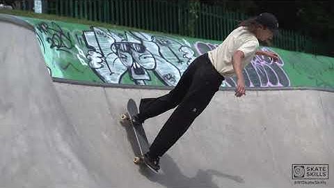 Lesson 1: Backside Kick Turn with Helena Long