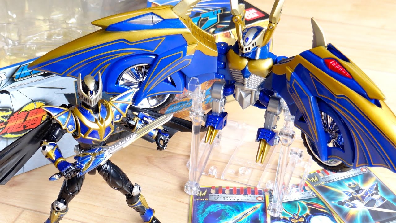 完全変形 ライドオンも可能 Dxダークレイダー 仮面ライダーナイトサバイブ レビュー アドベントカード3枚付属 R M5 仮面ライダー龍騎 Youtube