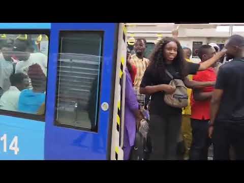 Watch As Commuters Struggles To Find Space Inside Lagos Blue Line Train During Rush Hour