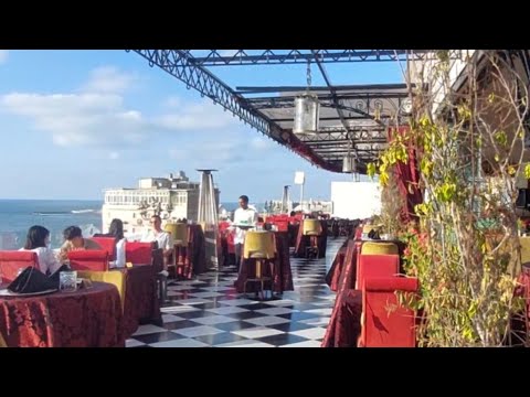 اجمل فيو ممكن تشوفه في حياتك مطعم  