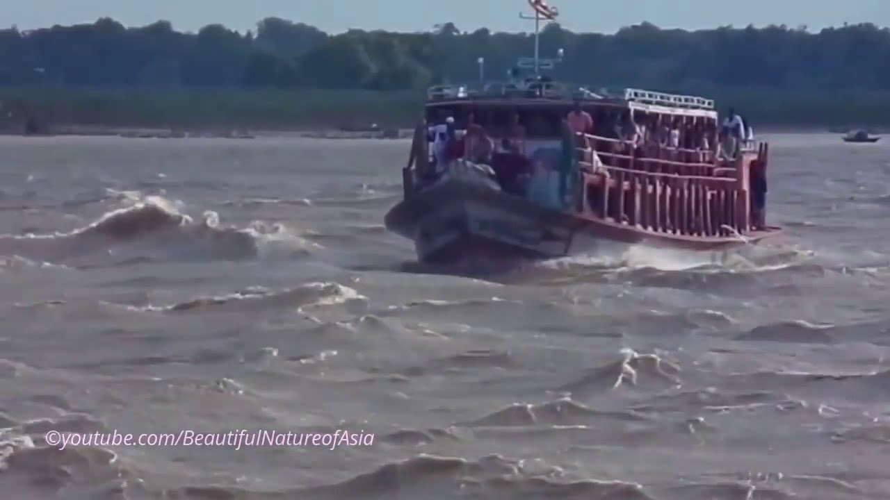 accident river road today YouTube