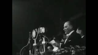 Atatürk Sigarasını Geleceğe Yakmış 🚬🚬🚬