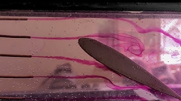 Water tunnel flow visualisation over airfoil