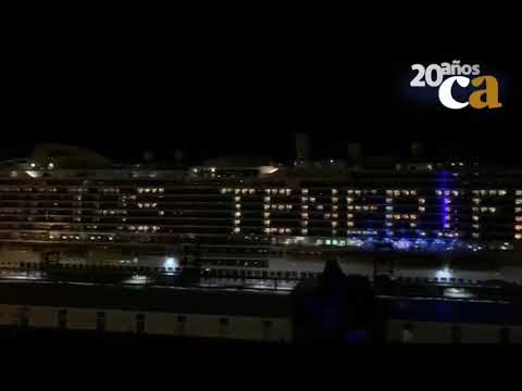 Despedida del crucero Aida Nova del puerto de Tenerife  tras dos semanas de escala