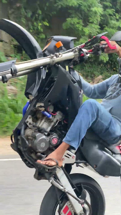 INSANE Kawasaki D-Tracker LX250 Wheelie You’ve NEVER Seen Before! 🔥💯 #shorts