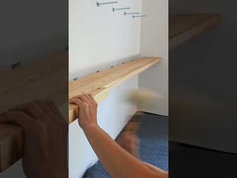 Video: Giá thiết bị tự làm bằng gỗ