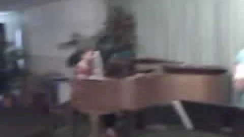 Robin Dailey Singing.3GP